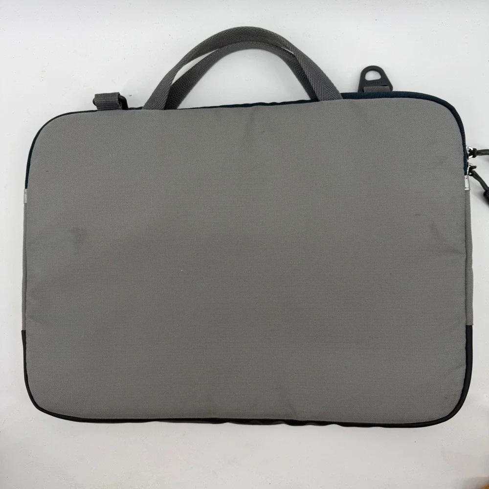 Targus Laptop Sleeve Case Bag 11x15 Gray Black Padded Carry Handle Zip Closure